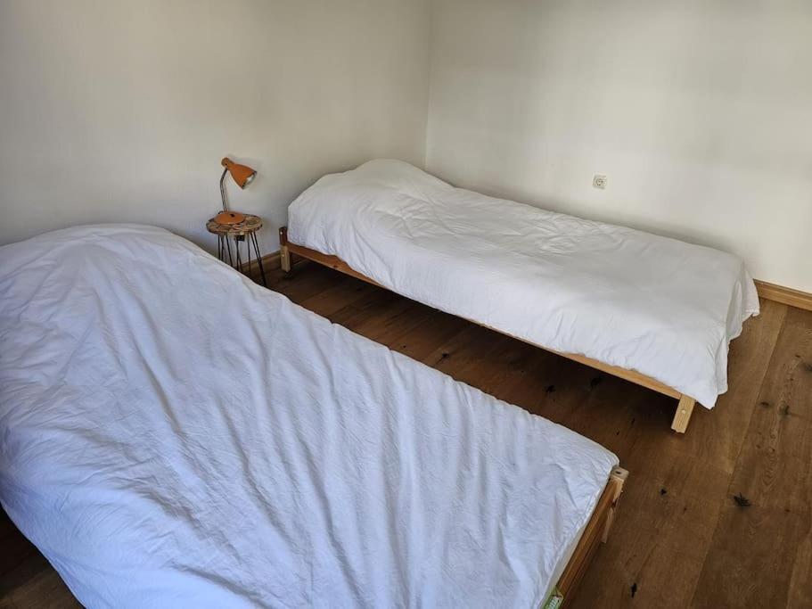 Bright, Comfy Flat, Location *
